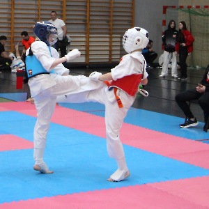 Otwarte Mistrzostwa Makroregionu Centralnego OYAMA PFK i PF Kyokushin Karate w Kumite (11)